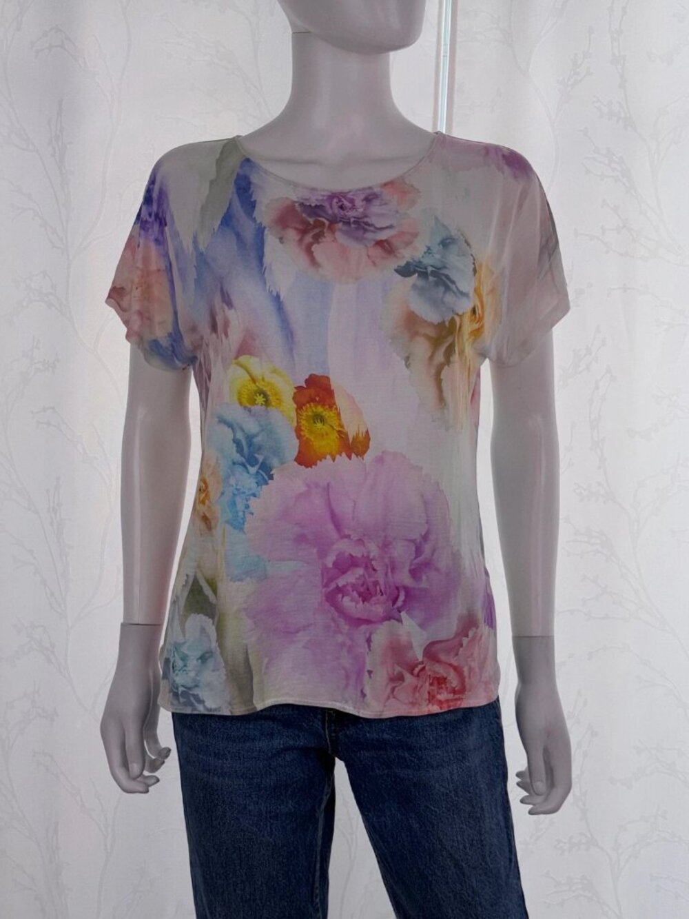TED BAKER women's floral t-shirt size 6